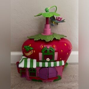 Vintage 2008 Strawberry Shortcake 14” Twirly Bird Berry Cafe Play House EUC